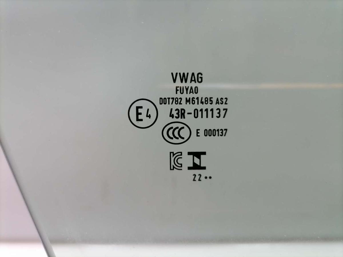 VW Passat B9 original T&uuml;rscheibe vorn rechts Bj.2024